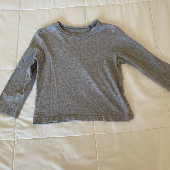 3t outfit. Cat & Jack jeans, Jumping Beans baseball shirt, Circo gray shirt - Picture 6 of 10